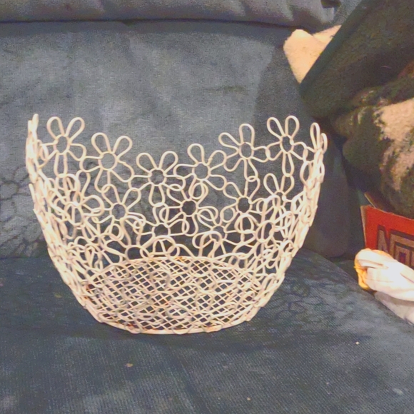 Basko - Picture 1 of 3